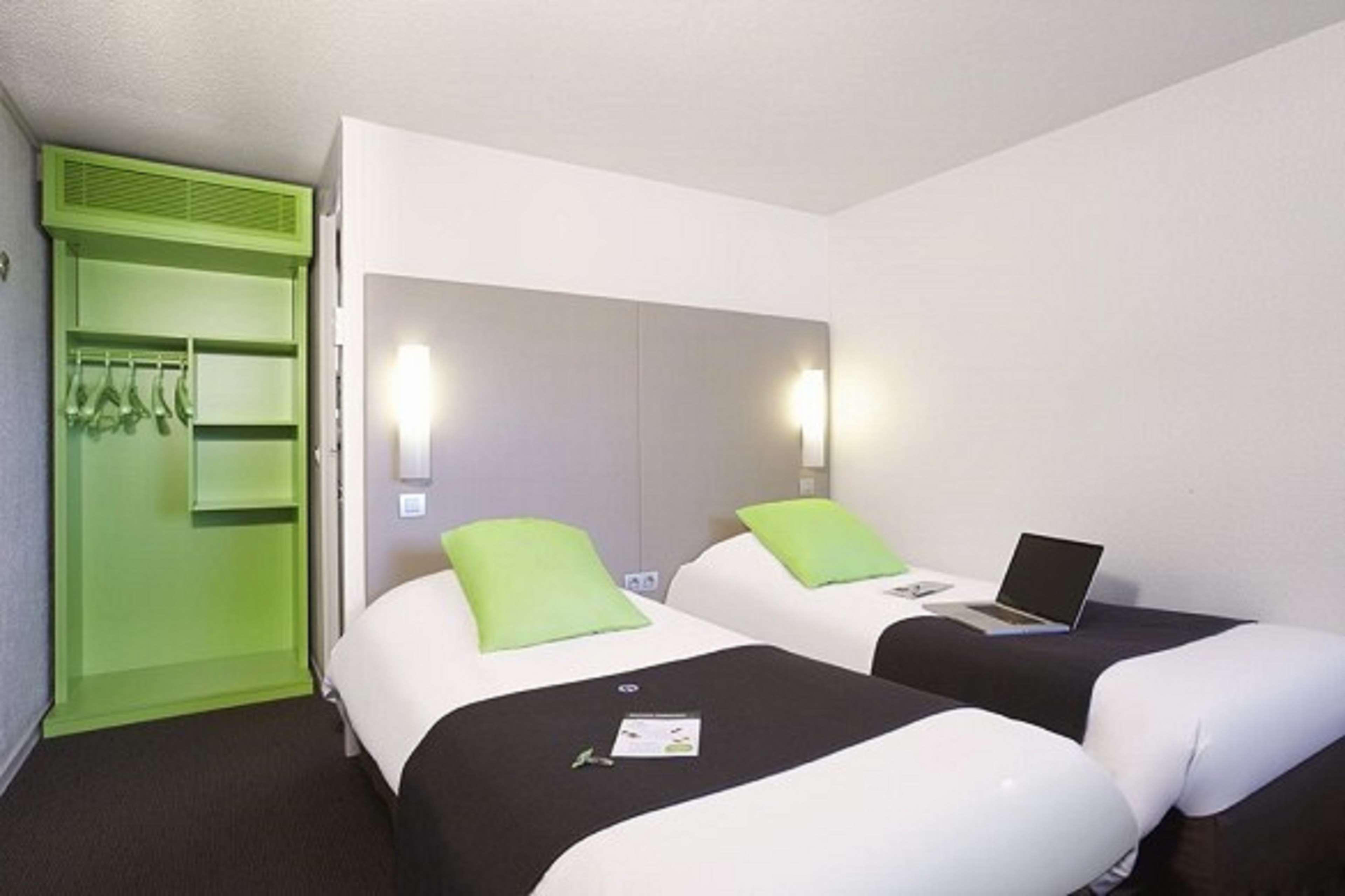 Campanile Lille - Seclin Hotel Екстериор снимка