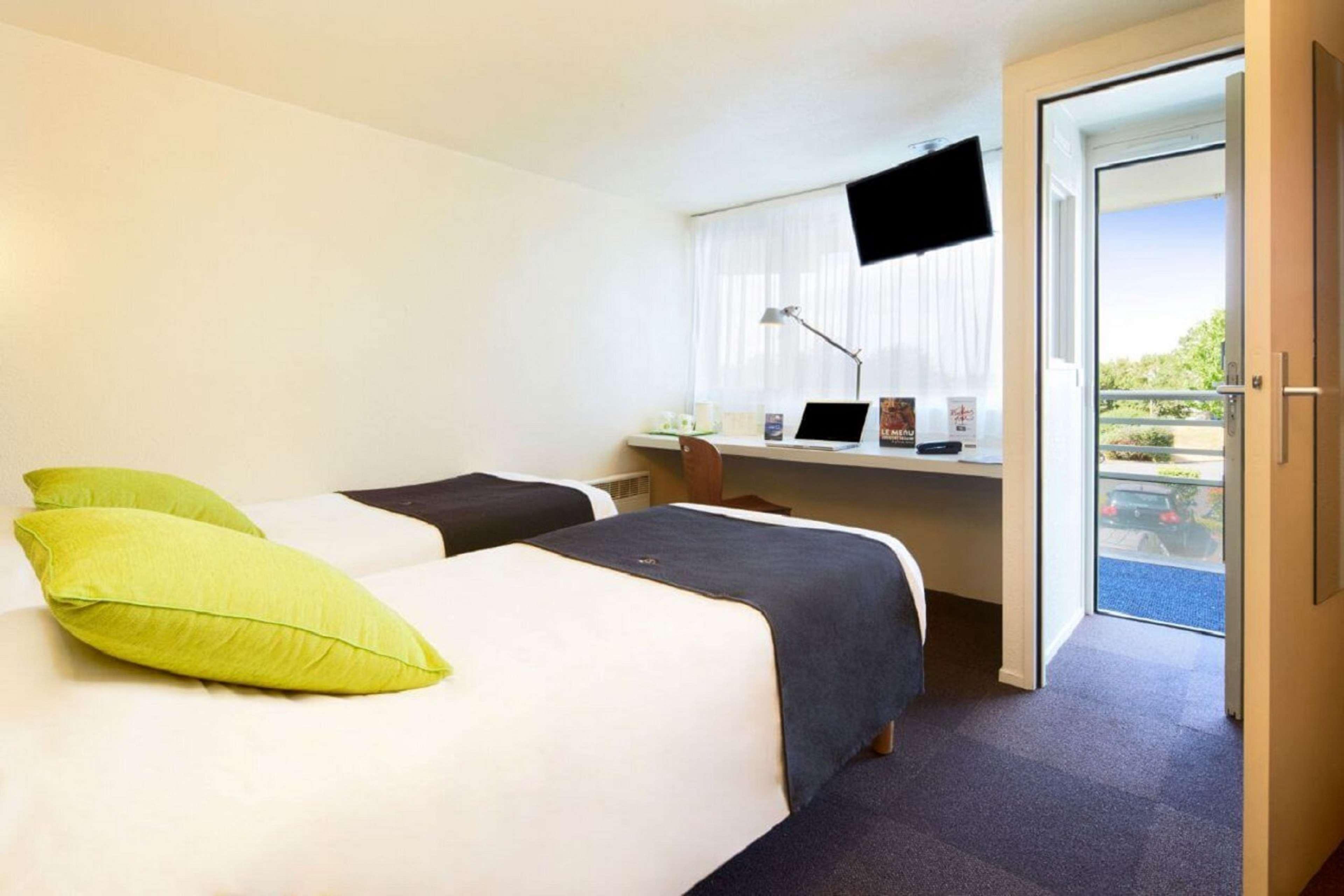 Campanile Lille - Seclin Hotel Екстериор снимка
