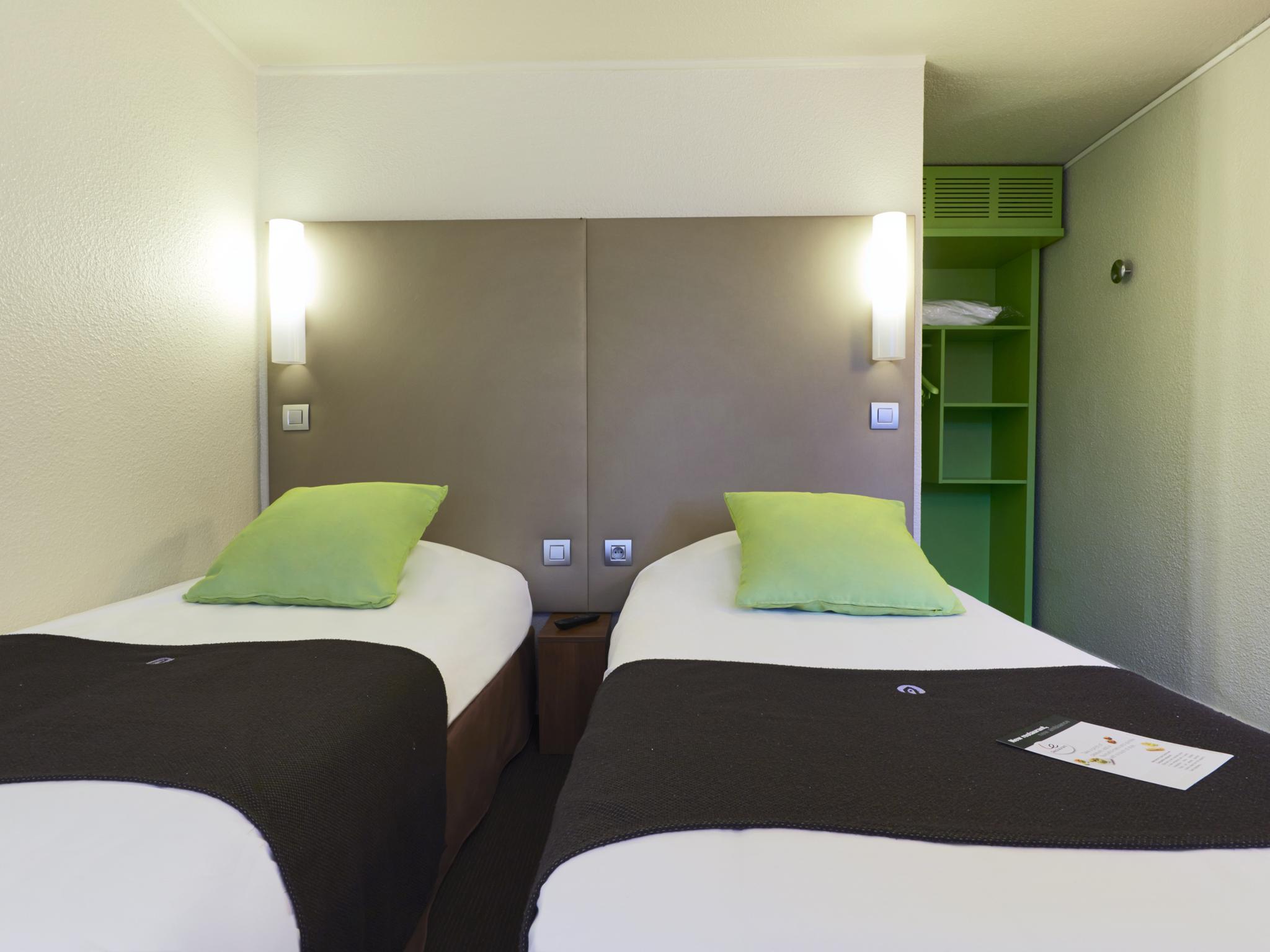 Campanile Lille - Seclin Hotel Екстериор снимка