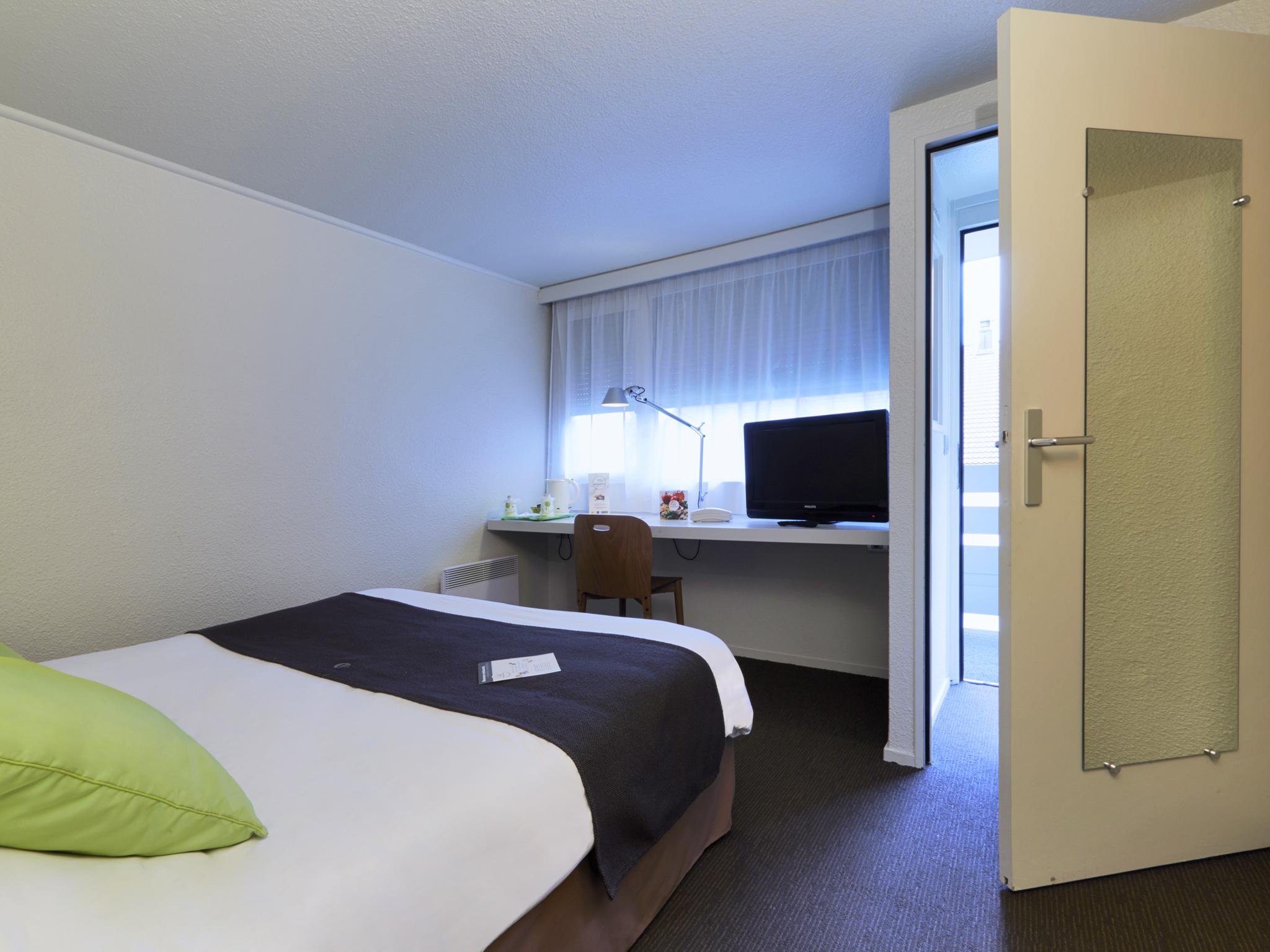 Campanile Lille - Seclin Hotel Екстериор снимка